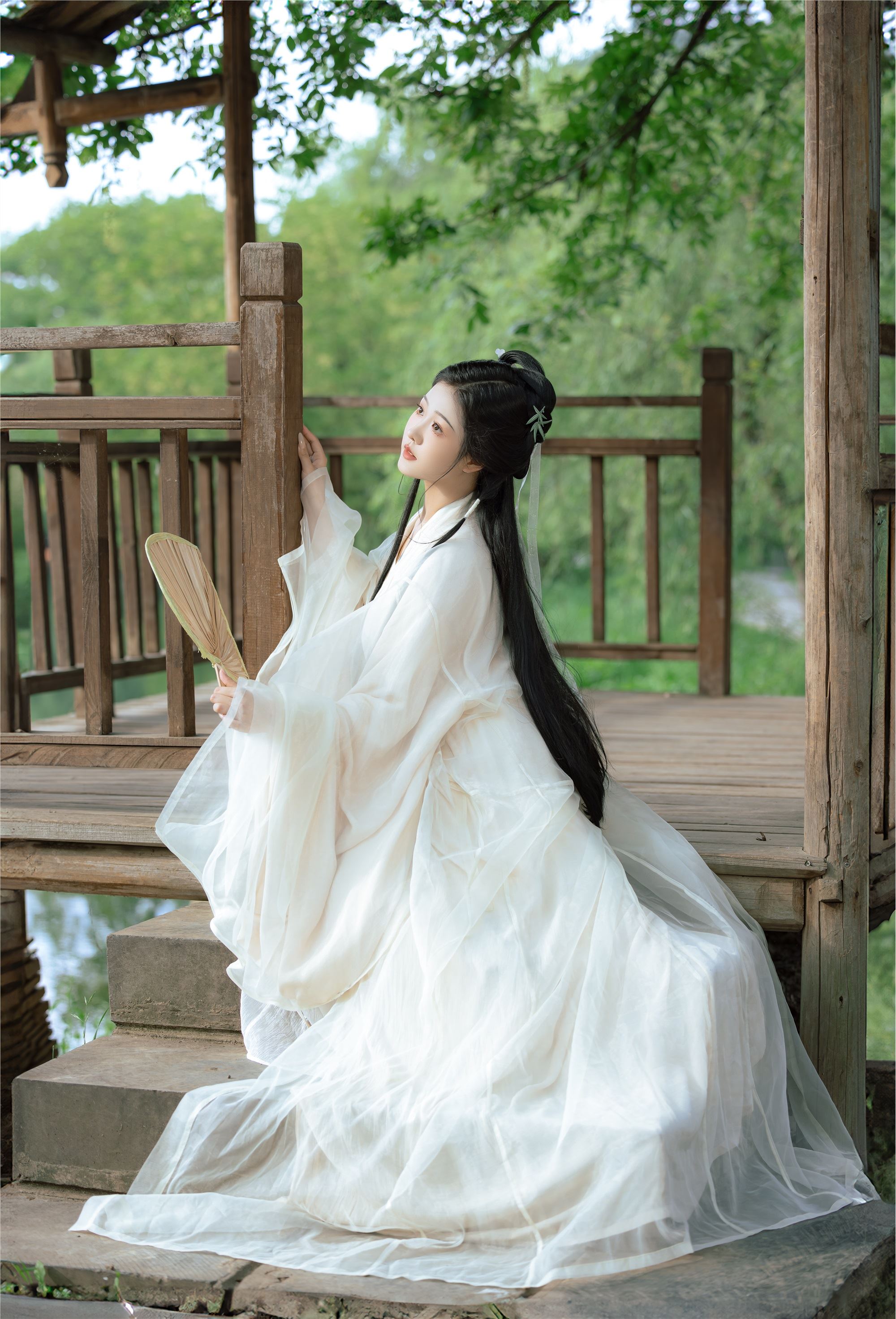 YITUYU艺图语 2025.01.26 夏日的风 若韵